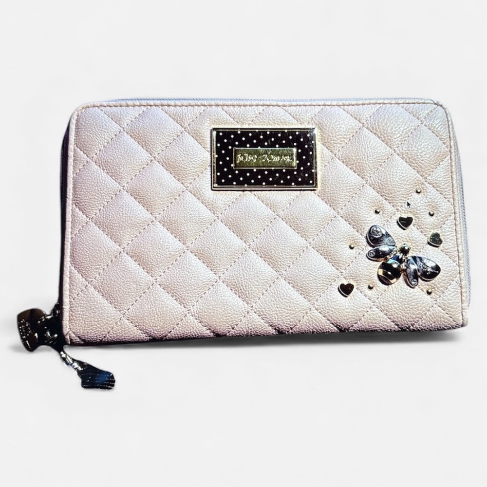 Betsey Johnson Pink Quilted Purse Clutch Bag Wristlet